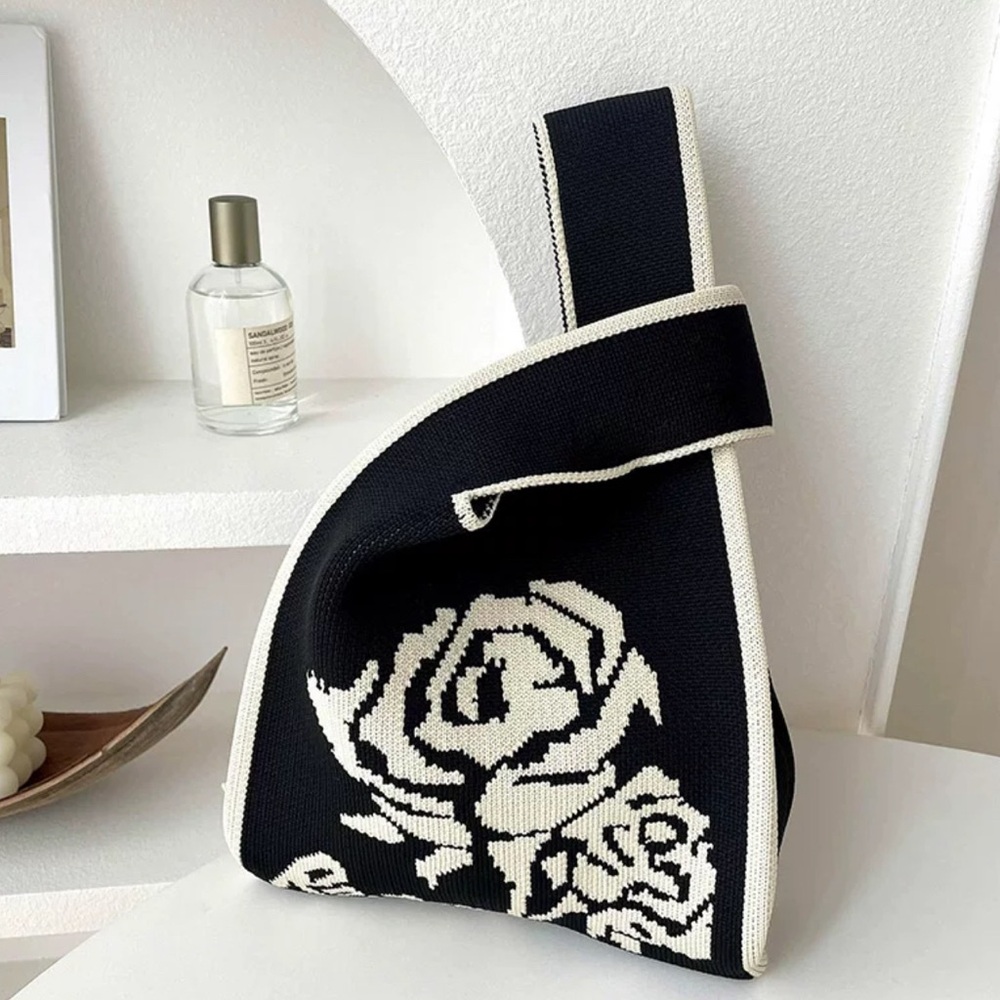 NWT White Rose Compact Stylish Essentials Handheld Bag/Black
